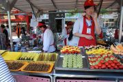 trh s jídlem na ulici Donganmen, Peking